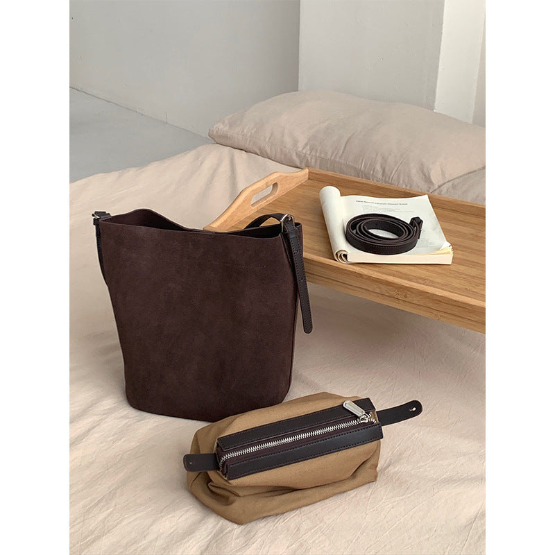 Women' Genuine Bucket Bag - Vintage Cowhide Handbag with Buckle Closure, \u002F Tan Crossbody & Shoulder Purse, Top-Grain for Commuting, Dating & Special Events - Niche Design