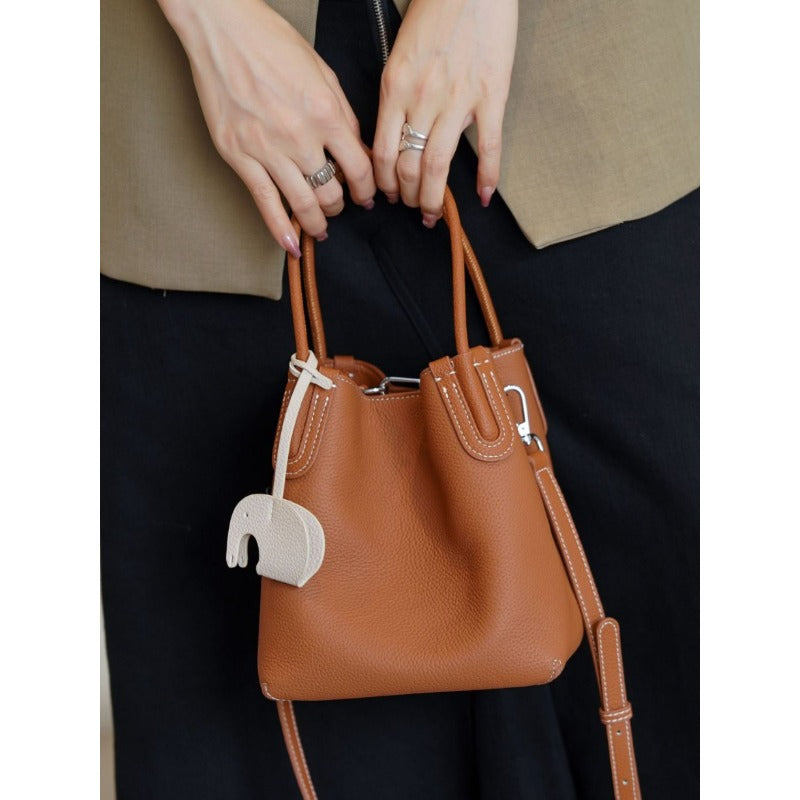 Classic Basket Bag, a Versatile Women'S Bag for Shoulder Or Crossbody Use, Featuring a Easy And Chic Color-Block Design Ideal for Commuting And Shopping