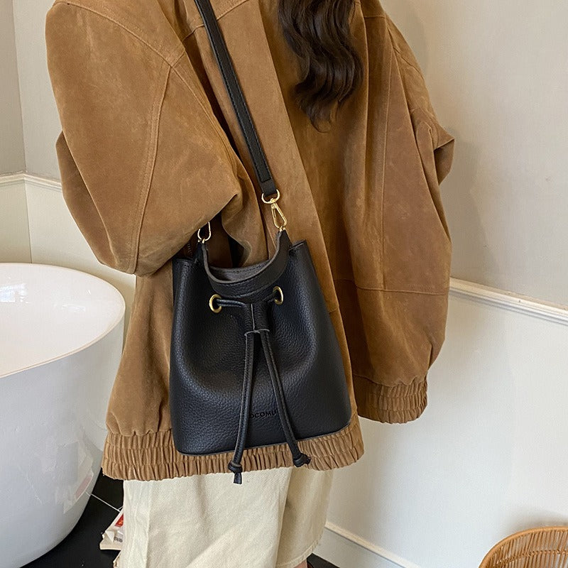 New Bucket Bag, Fashionable and Simple, Large-capacity Handbag for Women, Drawstring Shoulder and Crossbody Bag